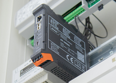 IPC on DIN rail